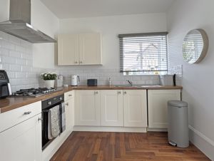 Photo 11- click for photo gallery